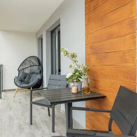 Blue 17 Z Basenem * Pobierowo