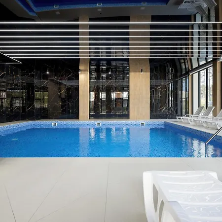 Blue 17 Z Basenem Apartment