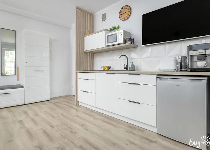 Blue 17 Z Basenem * Pobierowo