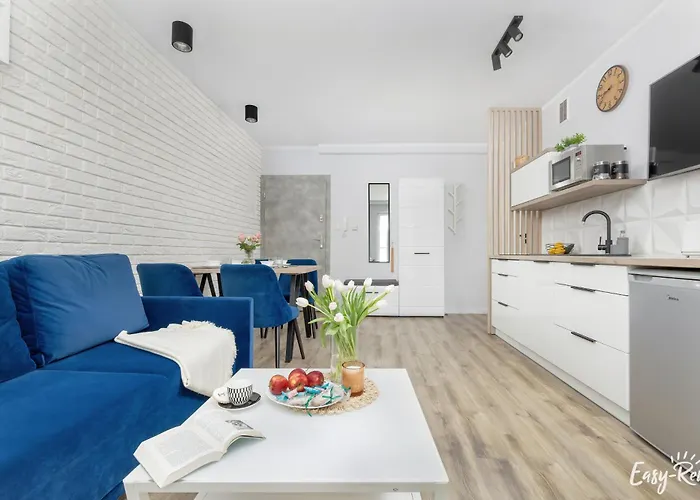 Blue 17 Z Basenem * Pobierowo